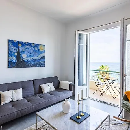 Prestige Sur La Promenade Des