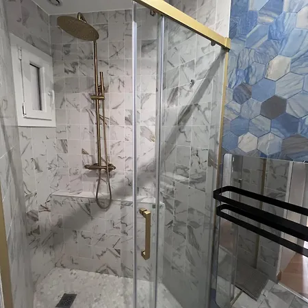 Prestige Sur La Promenade Des ニース