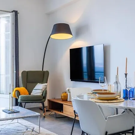 Prestige Sur La Promenade Des 尼斯